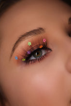 Load image into Gallery viewer, fake lashes, makeup, falsies, eye makeup, rave makeup, festival makeup, beauty, splashes lashes, false lashes, butterfly makeup, euphoria makeup,best makeup, makeup trends, best beauty products, tiktok lashes, viral tiktok lashes, best fake lashes, flower lashes, flower power
